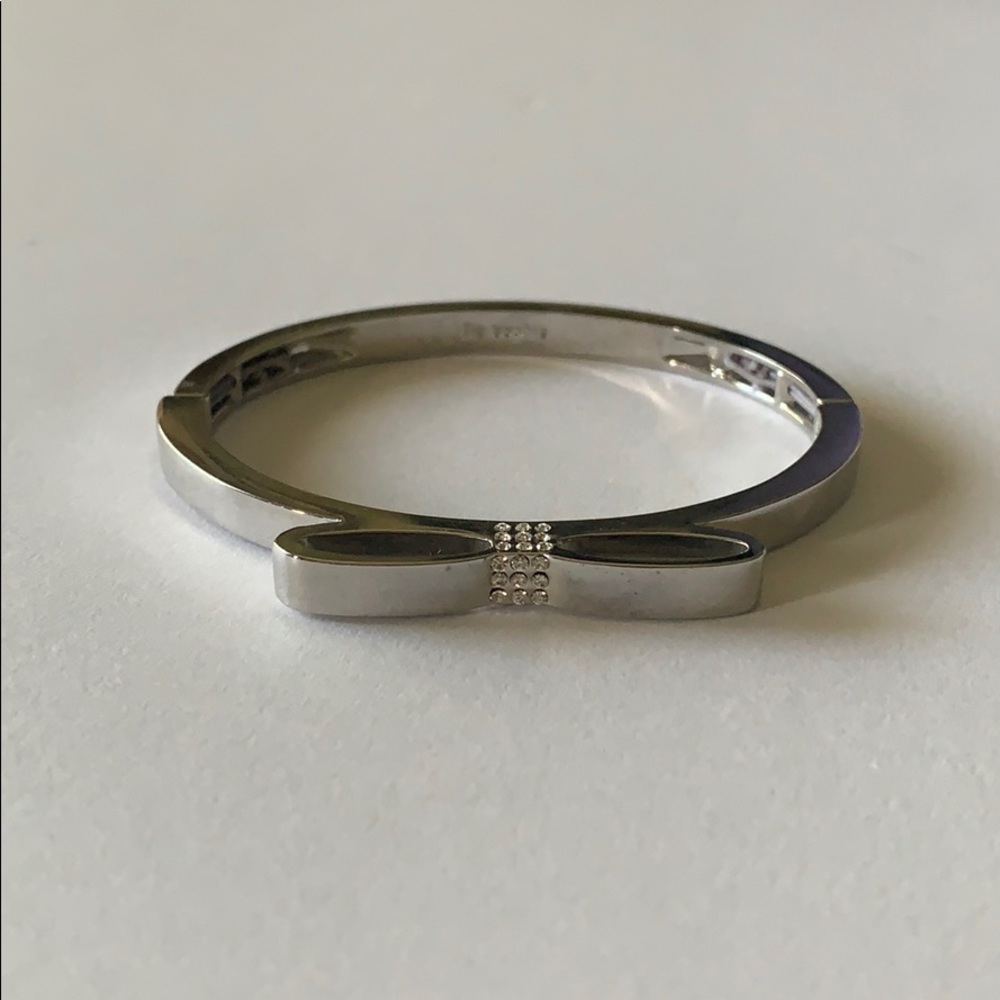 Lia Sophia “Ladylike” cut crystal stretch bracelet